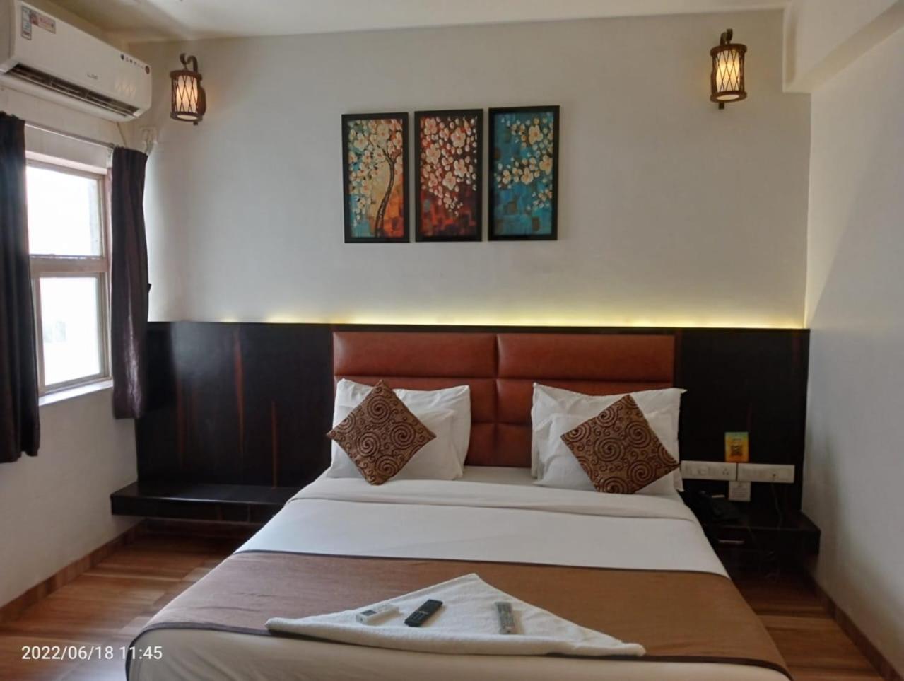Hotel Saikripa Imperial Daman Zewnętrze zdjęcie
