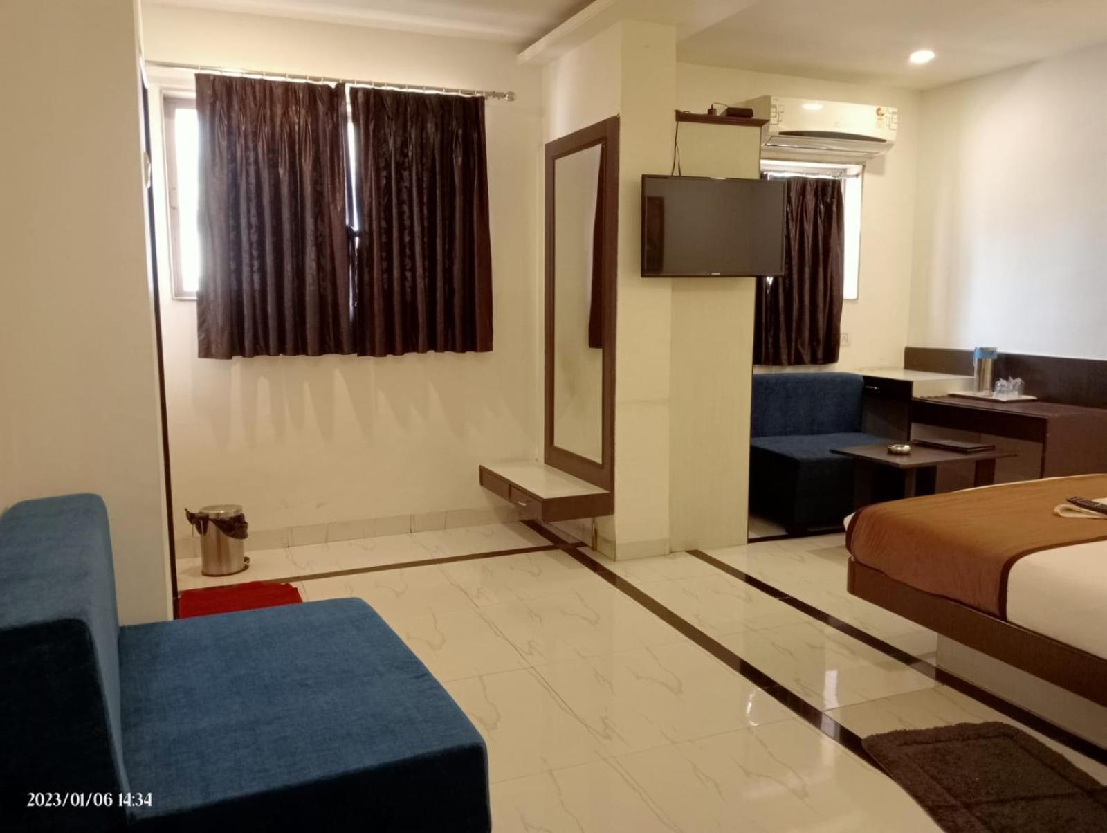 Hotel Saikripa Imperial Daman Zewnętrze zdjęcie
