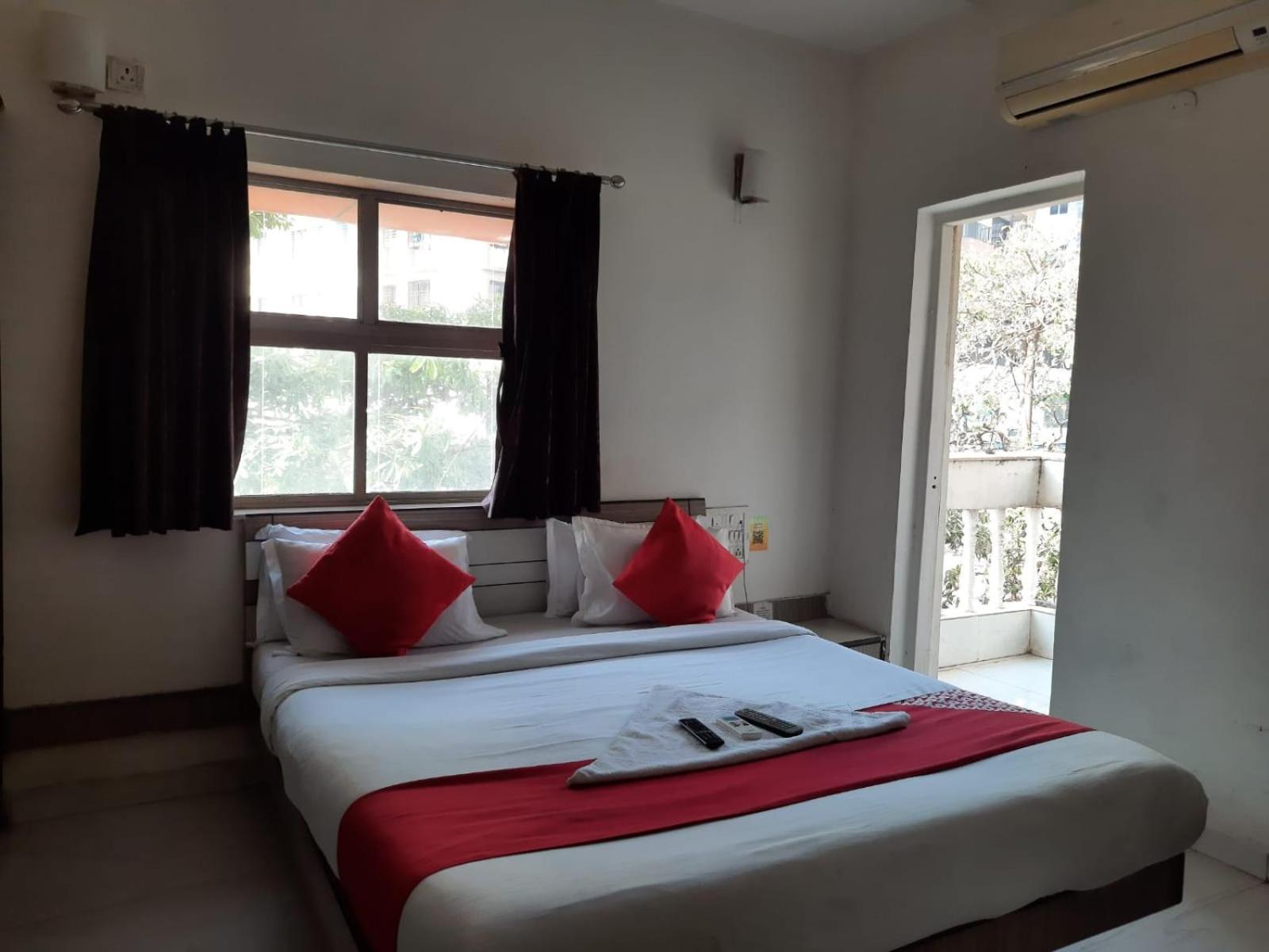 Hotel Saikripa Imperial Daman Zewnętrze zdjęcie